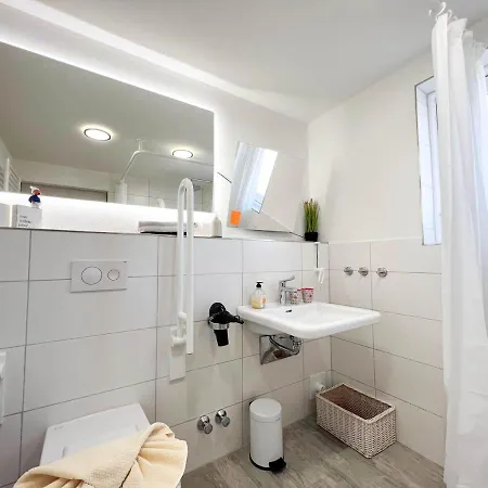 Penzion Kapitaenshaus-lassen-zimmer-atlantis